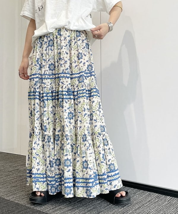 ハルカワエさんの「BEAMS WOMEN｜WAREHOUSE & CO. / 別注 ステンシル13 Tシャツ」を使ったコーディネート