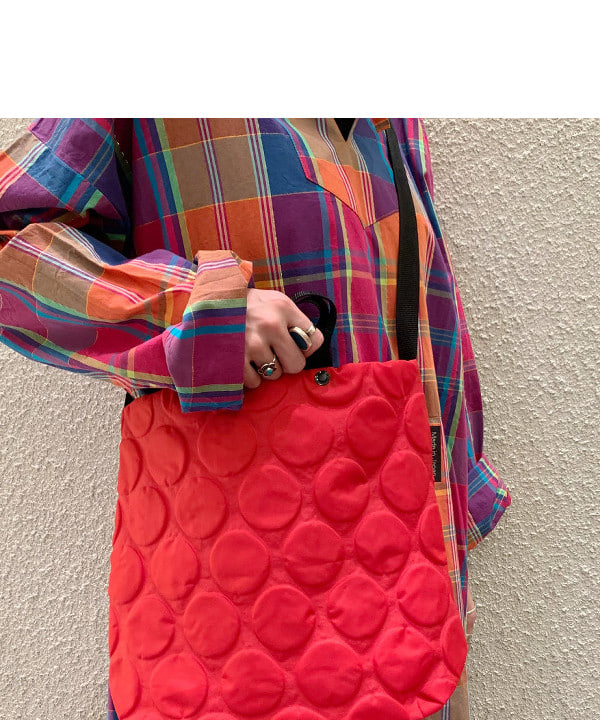 清水 彩乃さんの「BEAMS WOMEN｜BAG'n'NOUN × BEAMS BOY / 別注 ドット バッグ」を使ったコーディネート