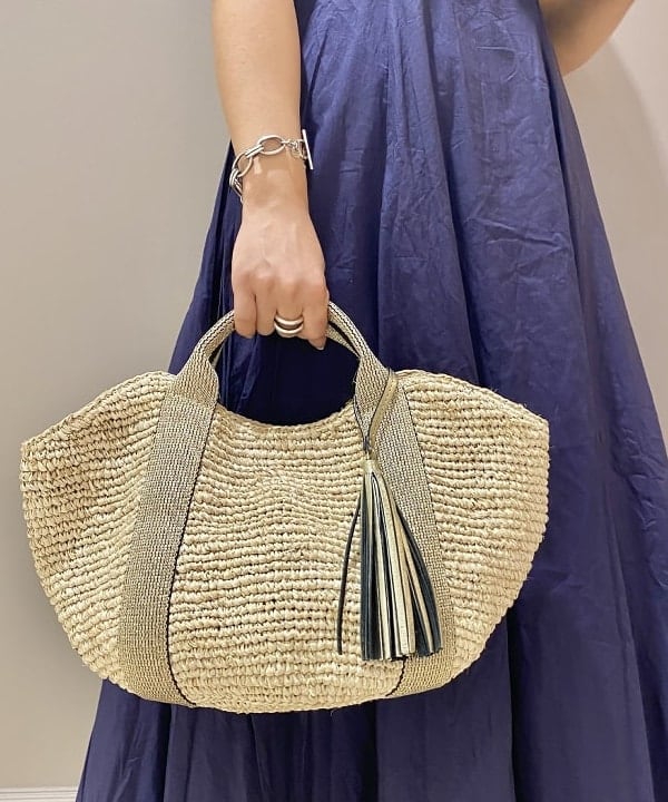 横川 真理奈さんの「BEAMS WOMEN｜」を使ったコーディネート