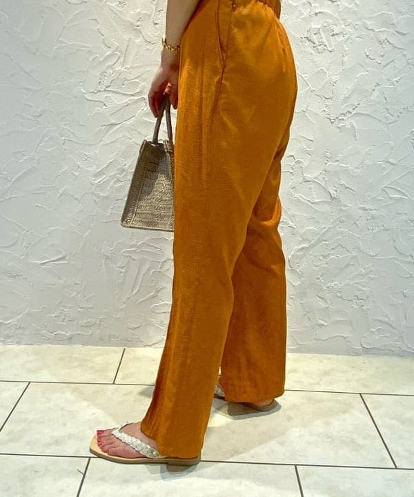 内山 美咲さんの「BEAMS WOMEN｜」を使ったコーディネート
