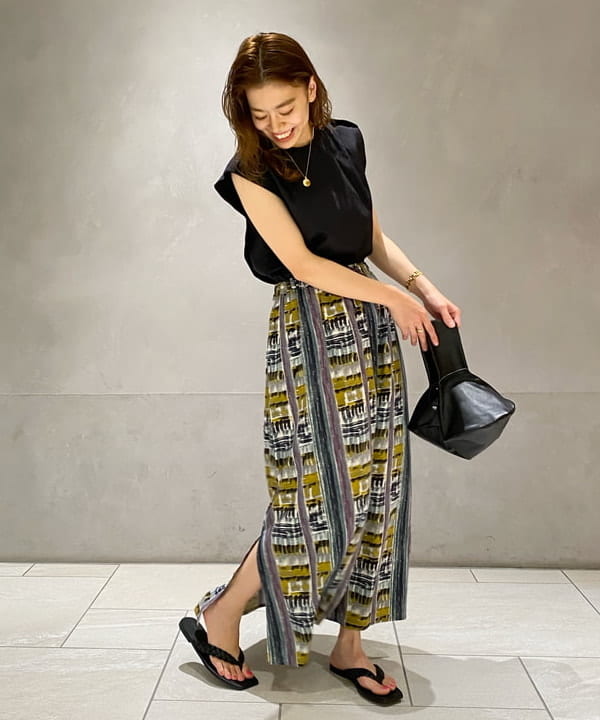 内山 美咲さんの「BEAMS WOMEN｜」を使ったコーディネート