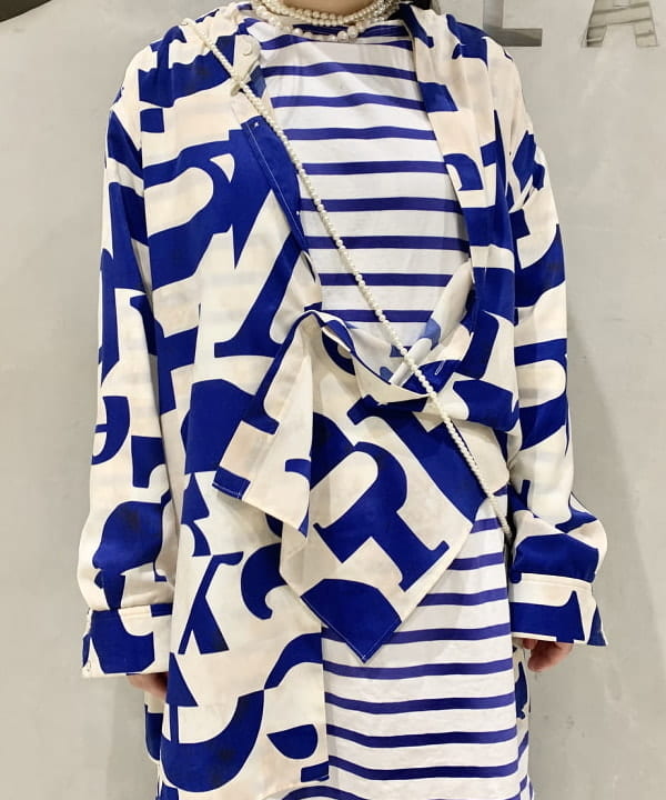 乙藤 侑里さんの「BEAMS WOMEN｜BEAMS BOY / 樹脂 パール ロング ネックレス」を使ったコーディネート