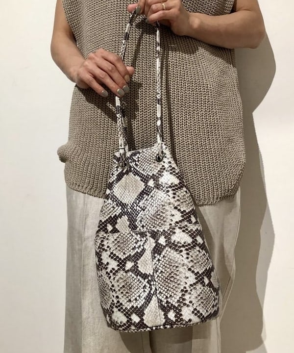 IWASAさんの「BEAMS WOMEN｜」を使ったコーディネート