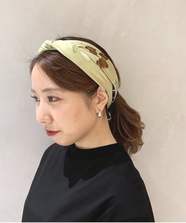 大川 美咲さんの「BEAMS WOMEN｜PHILIPPE AUDIBERT / 別注 Millie ブレスレット シルバー」を使ったコーディネート