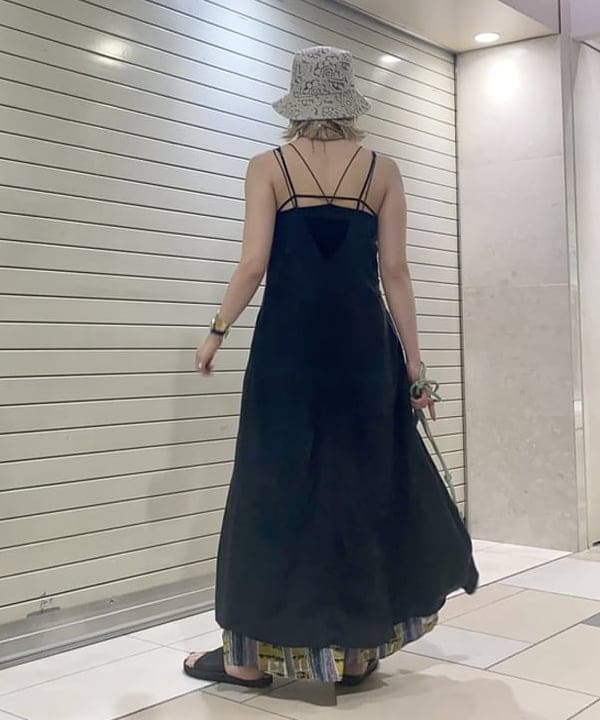椎葉 未琴さんの「BEAMS WOMEN｜Ray BEAMS / パイプ フープ ピアス」を使ったコーディネート