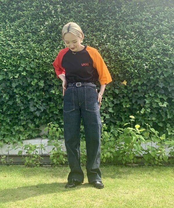 朱華さんの「BEAMS WOMEN｜【別注】BUZZ RICKSON'S / USアーミーDENIM」を使ったコーディネート