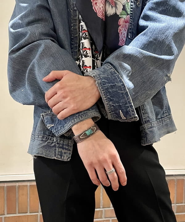 石倉 匠さんの「BEAMS WOMEN｜BEAMS / シューカット パンツ」を使ったコーディネート