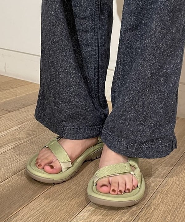 シロヤマさんの「BEAMS WOMEN｜TEVA / HURRICANE XLT2」を使ったコーディネート