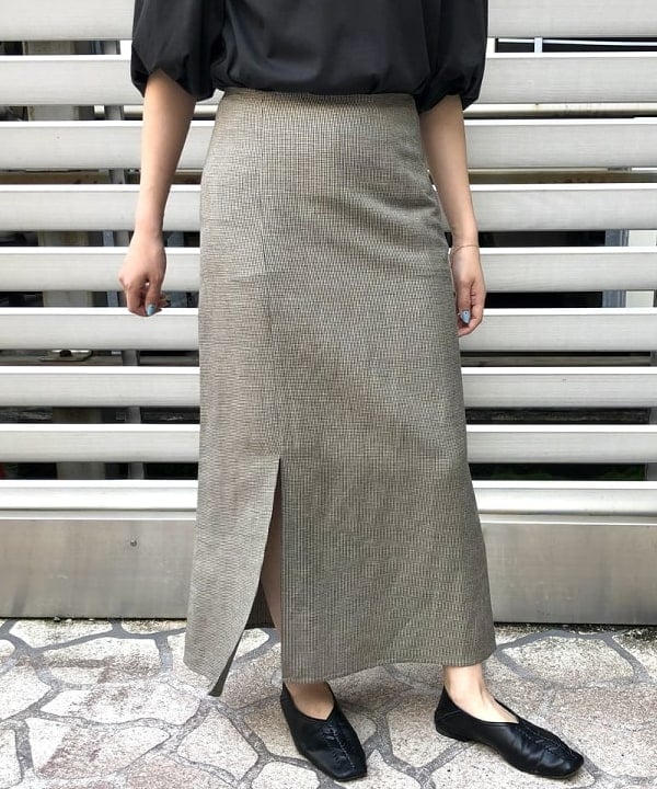 篠崎 香月さんの「BEAMS WOMEN｜les bon bon / ヴィクトリア ネックレス ゴールド」を使ったコーディネート