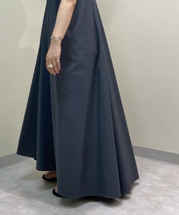 もり ともみさんの「BEAMS WOMEN｜PHILIPPE AUDIBERT × Demi-Luxe BEAMS / 別注 Millie ネックレス シルバー」を使ったコーディネート