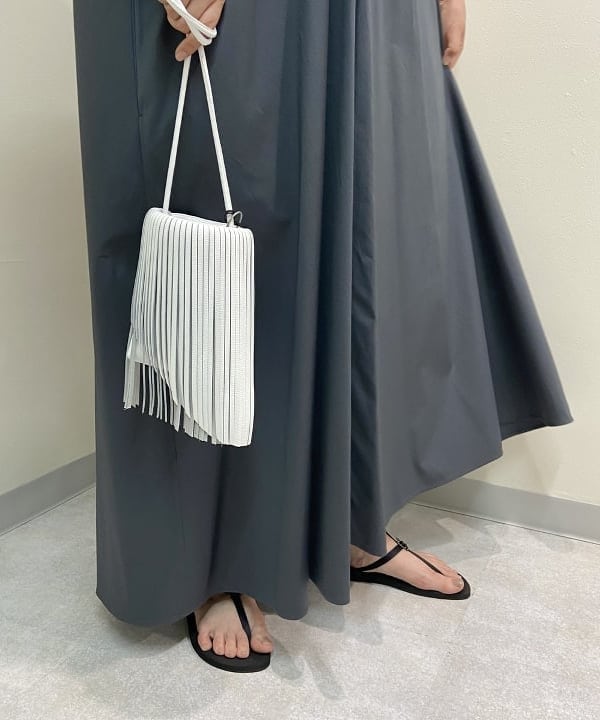 もり ともみさんの「BEAMS WOMEN｜PHILIPPE AUDIBERT × Demi-Luxe BEAMS / 別注 Millie ネックレス シルバー」を使ったコーディネート