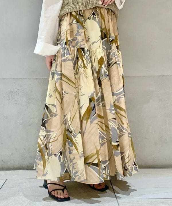 大川 美咲さんの「BEAMS WOMEN｜les bon bon / ヴィクトリア ネックレス ゴールド」を使ったコーディネート