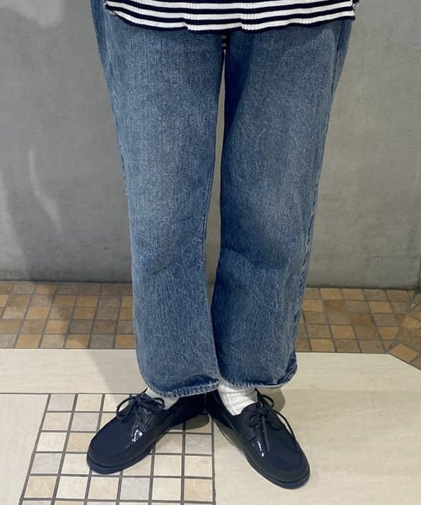 ミナミマリコさんの「BEAMS WOMEN｜WAREHOUSE & CO. / 別注 ステンシル13 Tシャツ」を使ったコーディネート