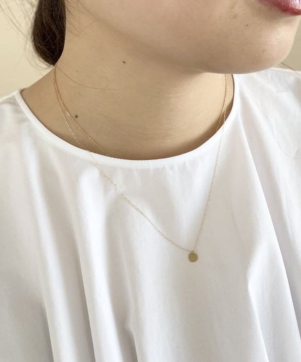 こてさんの「BEAMS WOMEN｜PHILIPPE AUDIBERT / 別注 Millie ブレスレット ゴールド」を使ったコーディネート