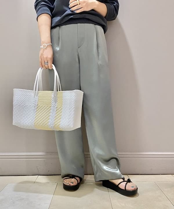 横川 真理奈さんの「BEAMS WOMEN｜」を使ったコーディネート