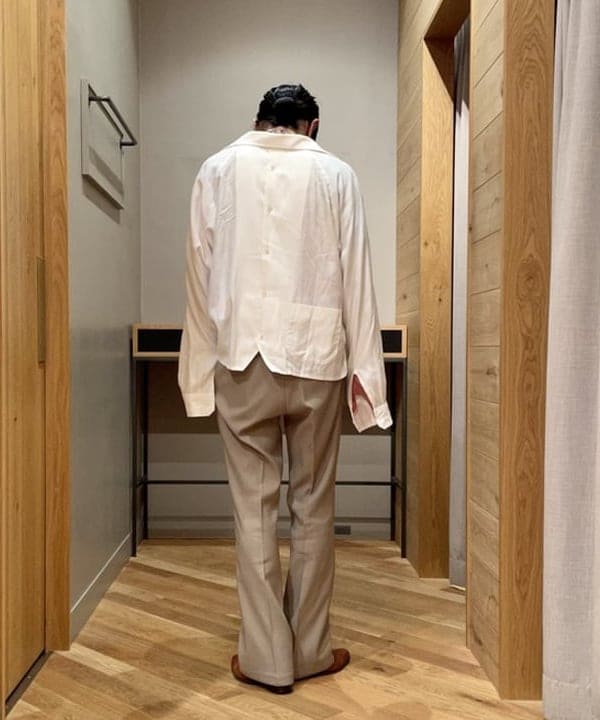 石倉 匠さんの「BEAMS WOMEN｜BEAMS / シューカット パンツ」を使ったコーディネート