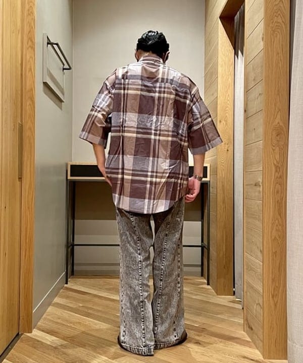 石倉 匠さんの「BEAMS WOMEN｜BEAMS / コットン シルク チェック イージー シャツ」を使ったコーディネート