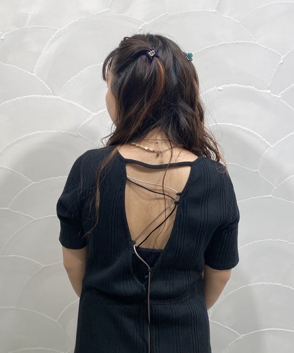 谷坊 ひかるさんの「Ray BEAMS / パイプ フープ ピアス」を使ったコーディネート