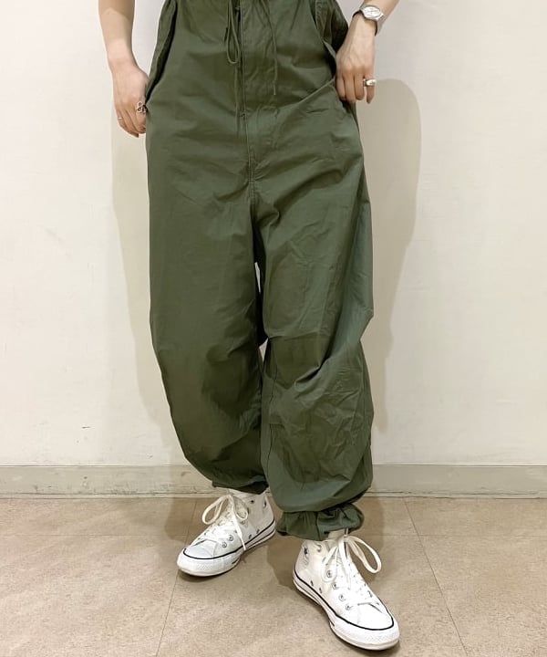 吉野 多恵さんの「BEAMS WOMEN｜BEAMS BOY / US ARMY オーバー パンツ」を使ったコーディネート