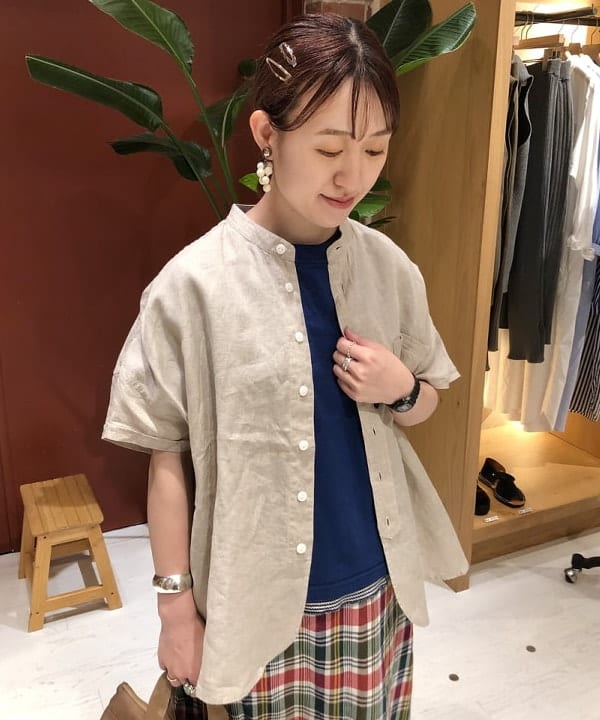 イシイ サオリさんの「BEAMS WOMEN｜Goodwear / カスタム ビッグ 半袖 Tシャツ」を使ったコーディネート