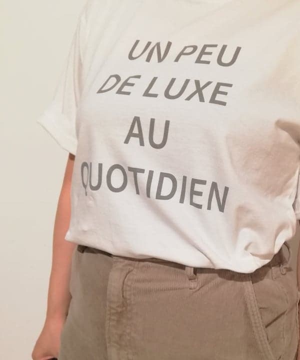 塚越 有紀さんの「BEAMS WOMEN｜VIOLAd'ORO / ジーノ ナイロン ミニトートバッグ」を使ったコーディネート