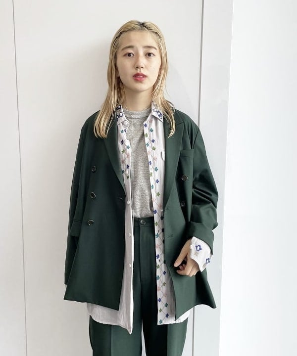 ハルカワエさんの「BEAMS WOMEN｜WAREHOUSE & CO. / 別注 ステンシル13 Tシャツ」を使ったコーディネート