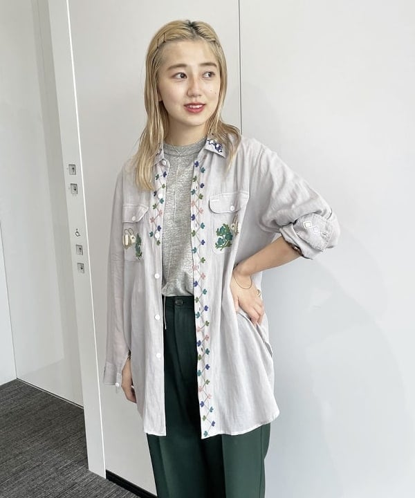 ハルカワエさんの「BEAMS WOMEN｜WAREHOUSE & CO. / 別注 ステンシル13 Tシャツ」を使ったコーディネート