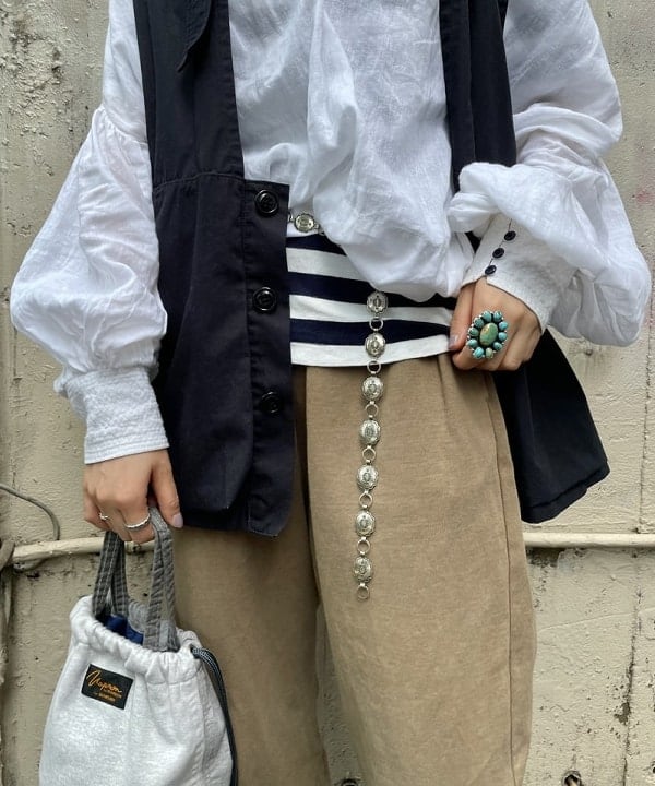 SHINAGAWAさんの「BEAMS WOMEN｜Blundstone / LOW CUT」を使ったコーディネート