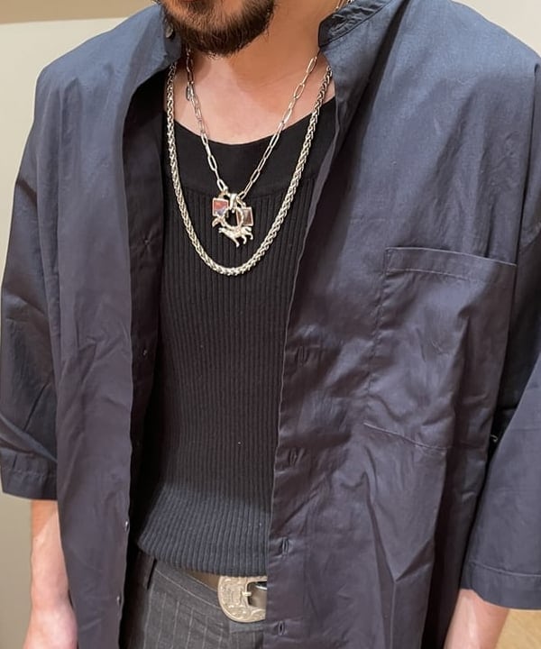 石倉 匠さんの「BEAMS WOMEN｜BEAMS / バンドカラー イージー 5分袖 シャツ」を使ったコーディネート