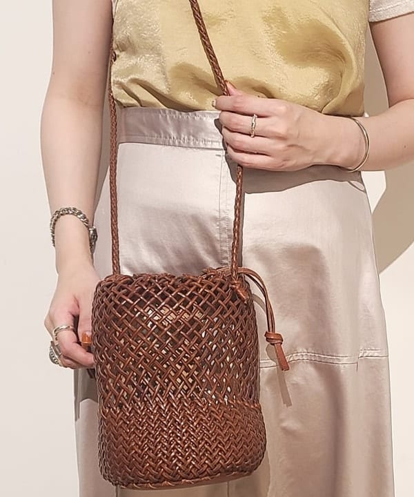 saori KATOさんの「BEAMS WOMEN｜noeyedia / メガネ ”NE-430”」を使ったコーディネート