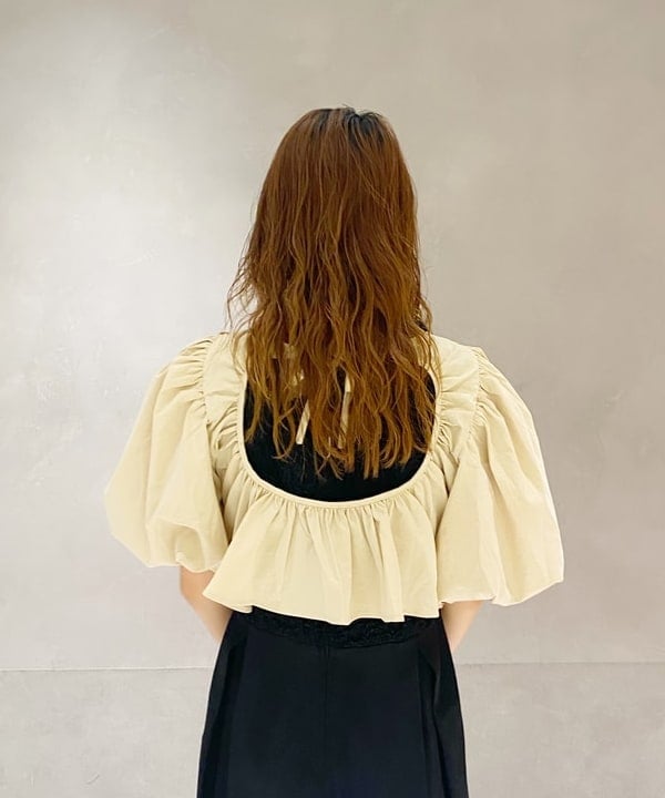 内山 美咲さんの「BEAMS WOMEN｜」を使ったコーディネート