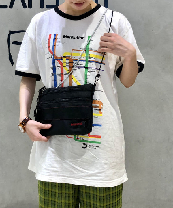 みりさんの「BEAMS WOMEN｜【別注】BRIEFING / SACOCHE」を使ったコーディネート