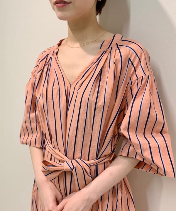 KARENさんの「BEAMS WOMEN｜les bon bon / ヴィクトリア ネックレス ゴールド」を使ったコーディネート