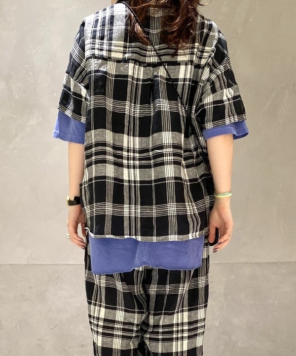 カスタニ モモノさんの「BEAMS WOMEN｜【別注】BRIEFING / SACOCHE」を使ったコーディネート