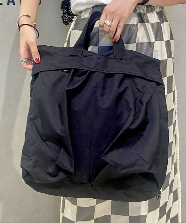 ミナミマリコさんの「BEAMS WOMEN｜WAREHOUSE & CO. / 別注 ステンシル13 Tシャツ」を使ったコーディネート