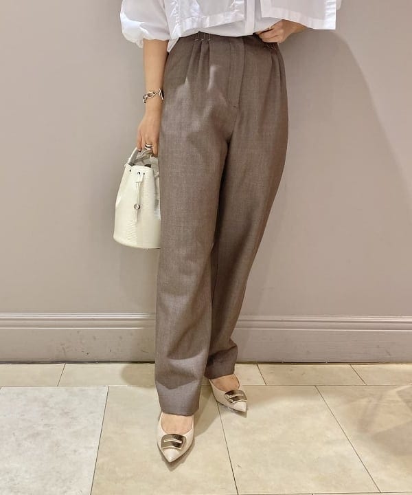 横川 真理奈さんの「BEAMS WOMEN｜」を使ったコーディネート