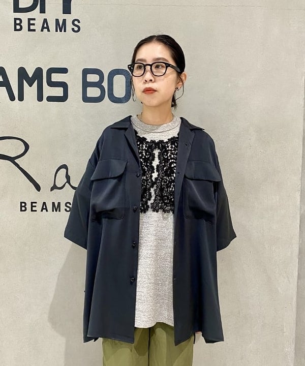 ミナミマリコさんの「BEAMS WOMEN｜WAREHOUSE & CO. / 別注 ステンシル13 Tシャツ」を使ったコーディネート