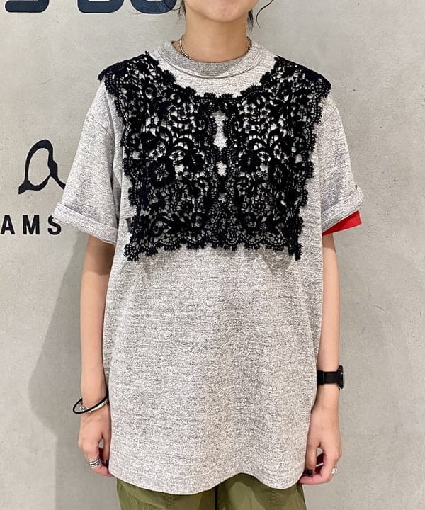 ミナミマリコさんの「BEAMS WOMEN｜WAREHOUSE & CO. / 別注 ステンシル13 Tシャツ」を使ったコーディネート