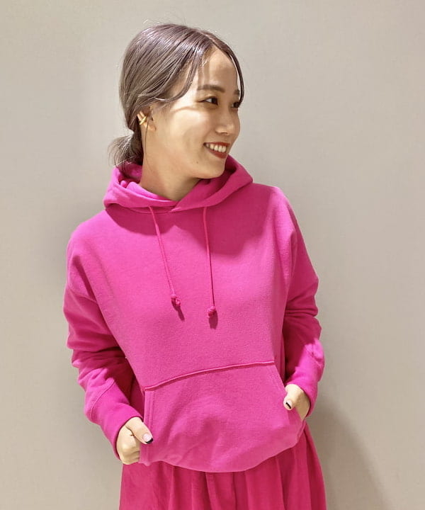 横川 真理奈さんの「BEAMS WOMEN｜」を使ったコーディネート