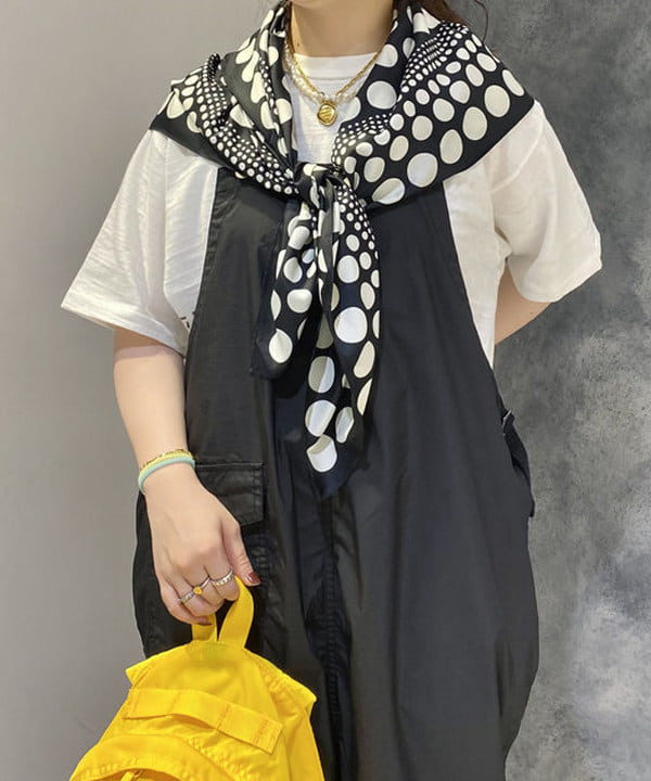 カスタニ モモノさんの「BEAMS WOMEN｜WAREHOUSE & CO. / 別注 ステンシル13 Tシャツ」を使ったコーディネート