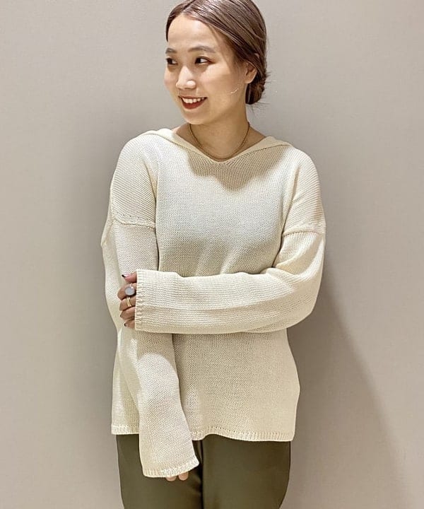 横川 真理奈さんの「BEAMS WOMEN｜」を使ったコーディネート