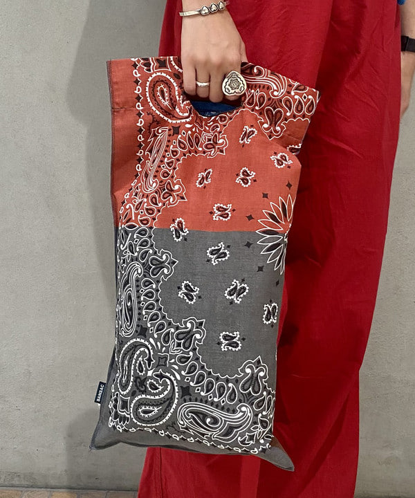 ミナミマリコさんの「BEAMS WOMEN｜WAREHOUSE & CO. / 別注 ステンシル13 Tシャツ」を使ったコーディネート