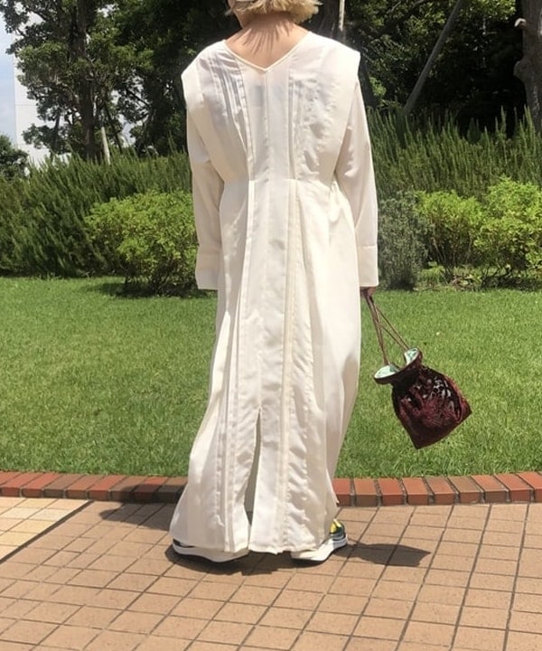 カワグチ シオリさんの「BEAMS WOMEN｜」を使ったコーディネート