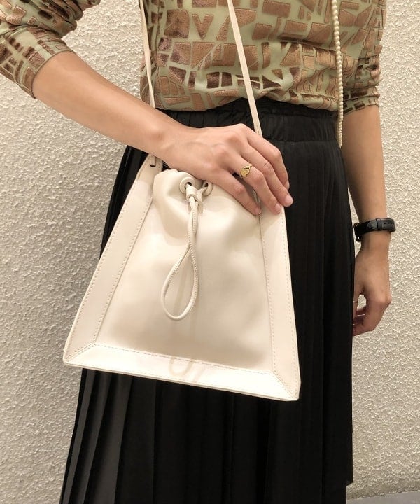 福岡 千晃さんの「BEAMS WOMEN｜」を使ったコーディネート