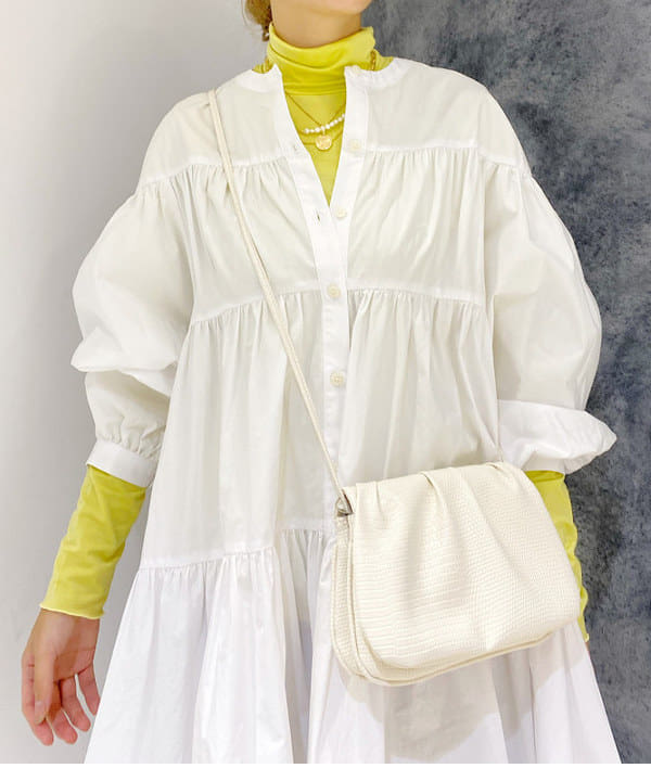 内山 美咲さんの「BEAMS WOMEN｜」を使ったコーディネート