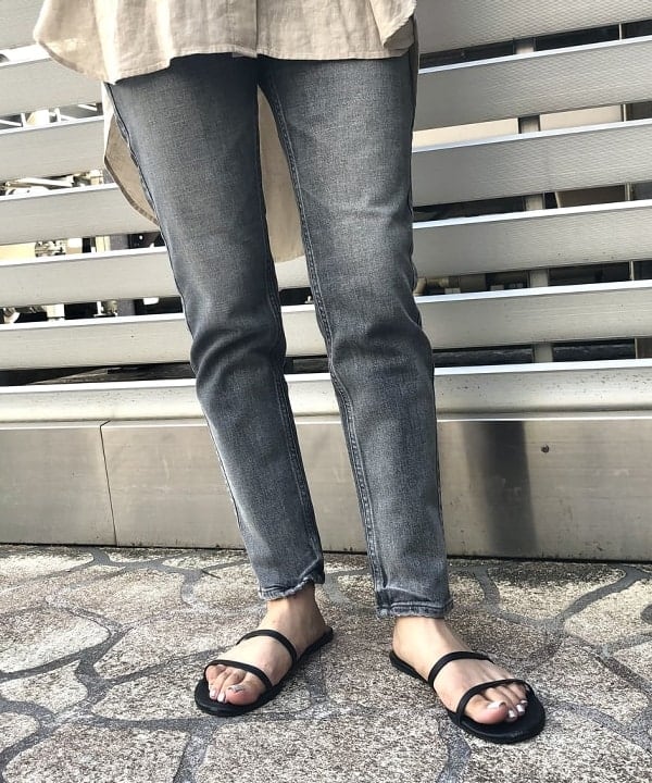 篠崎 香月さんの「BEAMS WOMEN｜PHILIPPE AUDIBERT × Demi-Luxe BEAMS / 別注 Millie ネックレス シルバー」を使ったコーディネート