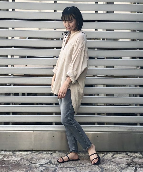 篠崎 香月さんの「BEAMS WOMEN｜PHILIPPE AUDIBERT × Demi-Luxe BEAMS / 別注 Millie ネックレス シルバー」を使ったコーディネート