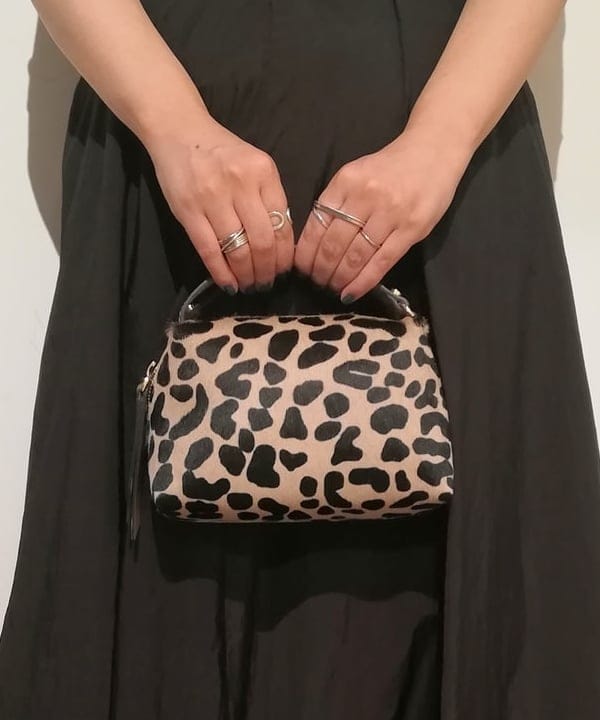 塚越 有紀さんの「BEAMS WOMEN｜Demi-Luxe BEAMS / シルク 5分袖 タートルネックニット」を使ったコーディネート