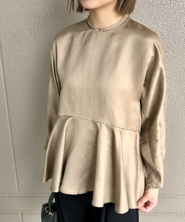 蒲原 捺美さんの「BEAMS WOMEN｜トリアセ 1タック パンツ＊」を使ったコーディネート