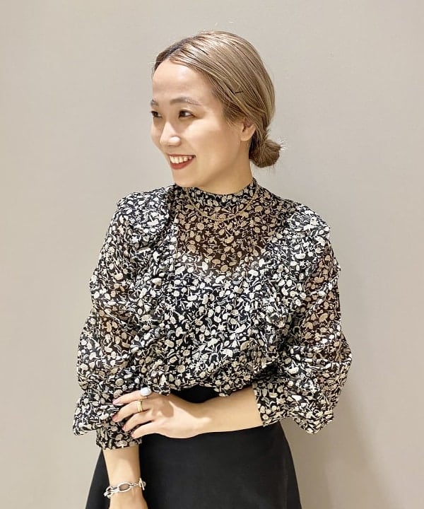 横川 真理奈さんの「BEAMS WOMEN｜」を使ったコーディネート